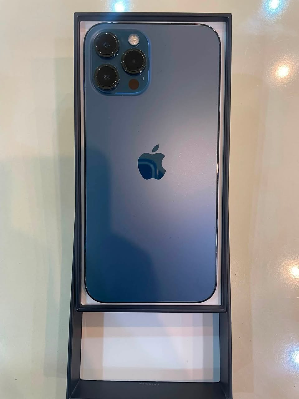 ايفون 12PRO MAX128 سعر 350بي مجال بسيط جهاز نظيف شاشه بطاريه77 اصليه شرط الفحص عنوان البصره الزبير للتواصل ***********
