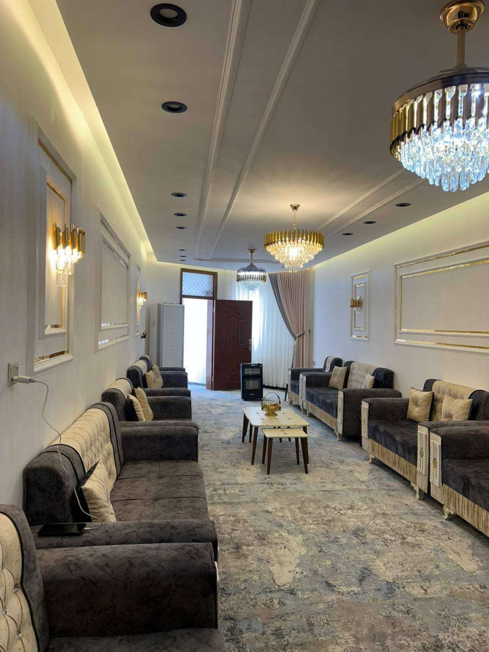 مستعدين كافه اعمال الديكورات المتر كرسته وعمل 22الف.


**إذا كنت صاحب هذا الإعلان وتريد حذفه لأي سبب، رجاءا أرسل رسالة إلى الدعم الفني**