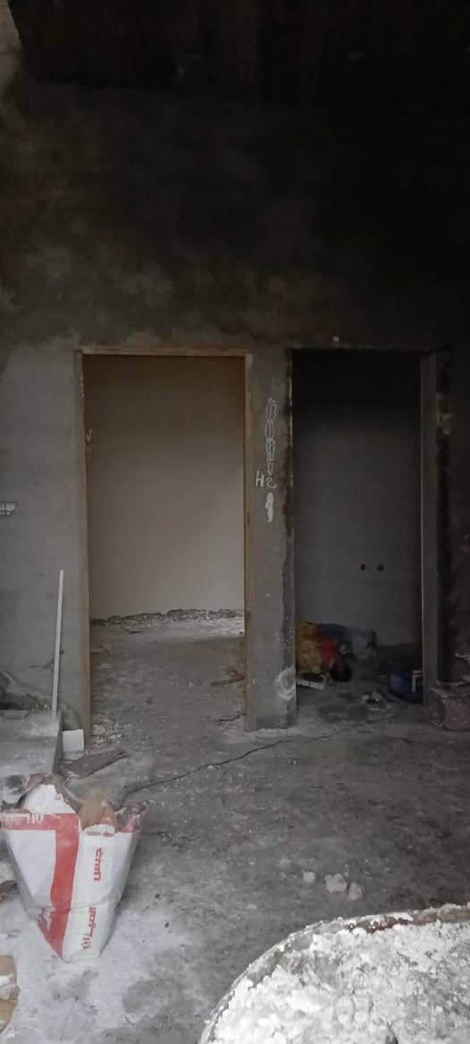 💎#بيت_تسليم_مفتاح
تستلمه جاهز من كل شيء تجيب غراضك وتحول
للبيع بناء حديث 
🗺️#الموقع
 البصره ابي الخصيب حي العسكري
🧩قرب المحكمه الجديده 
🔸 طابو زراعي عراقي 
📝نسخه من الطابو + وكاله
⭕تتكاتب مع صاحب الارض مباشر

🔹المساحه 110M²

🌼يتكون من
2غرفتين
▫️ صاله 
▪️ديوانيه 
🏺مطبخ 
🧩طارمه
🚾صحيات(داخلي و خارجي)

💸#السعر 50 مليون قابل للتفاوض
▫️▪️▫️▪️▫️▪️▫️▪️▫️▪️
💯كافه الخدمات متوفره
⭕ موقع مميز  
▪️مدارس قريبه
▫️ماء حلو كهرباء اناره
▪️شوارع مبلطه
✔️باقي التفاصيل 🔑
***********
