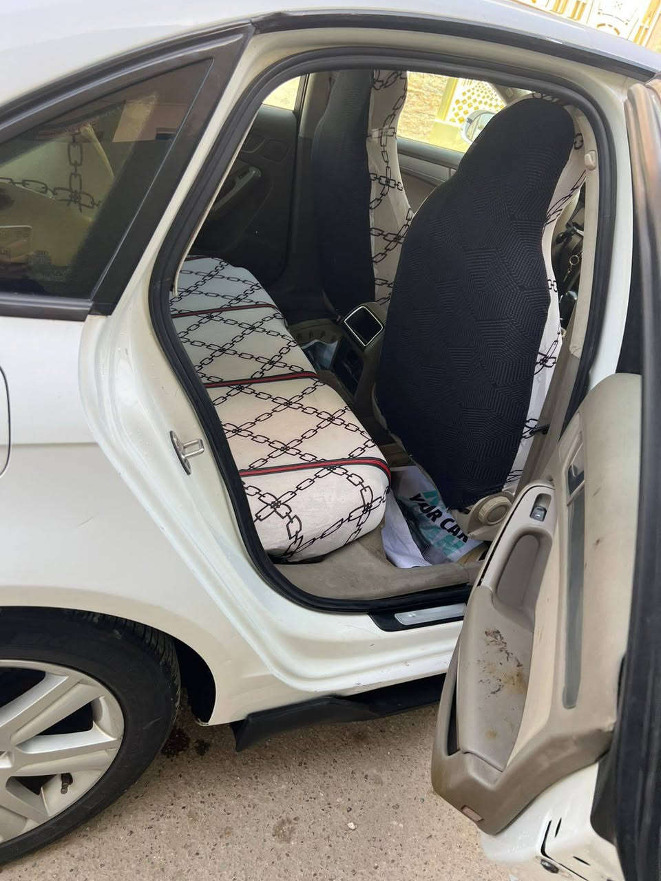 اودي 2010 فول مواصفات فتحه بصمه كير مكينه تبريد كفاله حداديه جاهزه تحويل مباشر بيهه مكانات صبغ السعر 57رقم الهاتف *********** مكلف بل نشر
