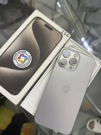 ايفون ١٥ بروماكس بطاريه ٨٧ كلش جديد ضمان ماستر للبيع..اتصال/0770584100...