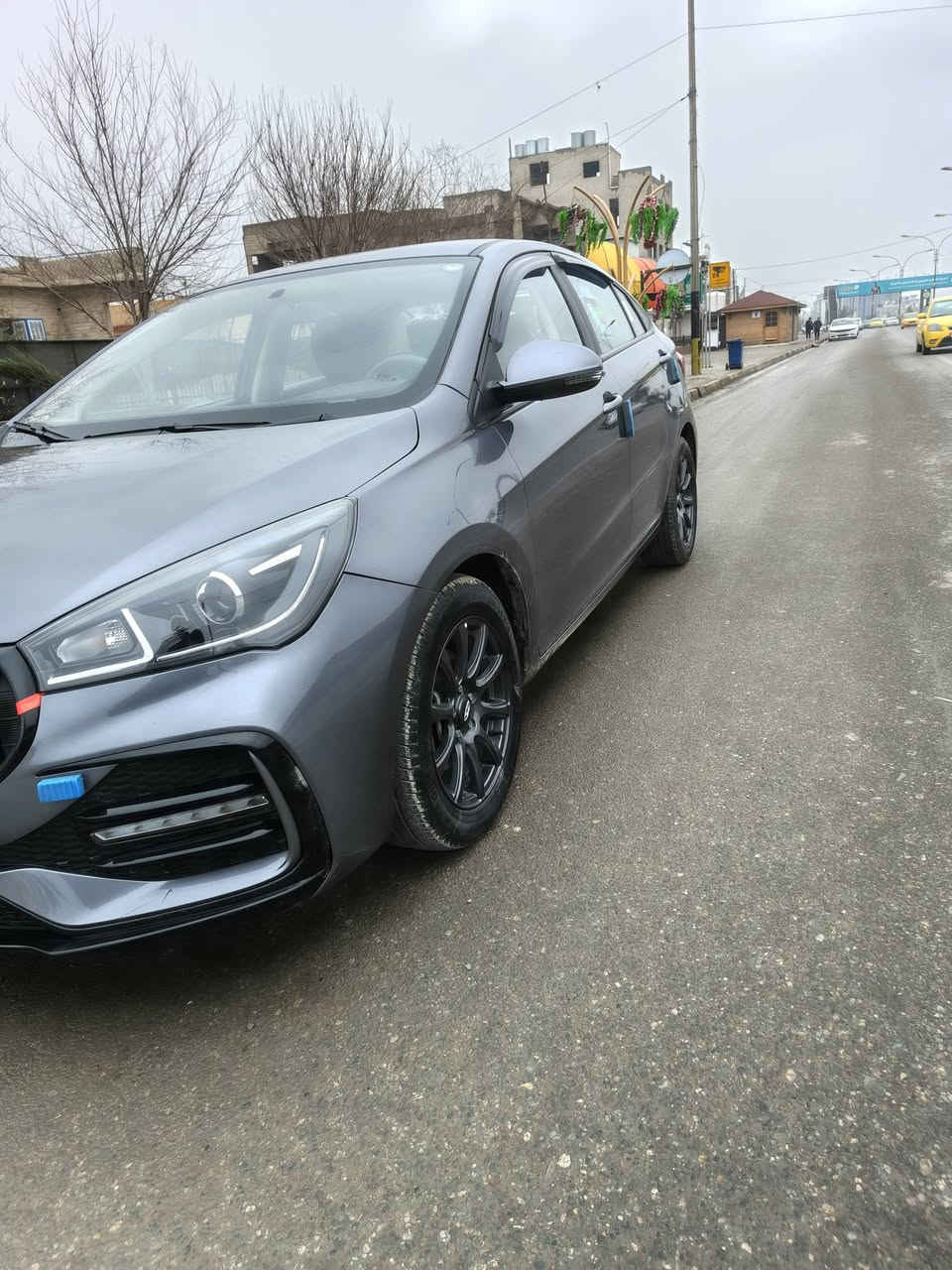 شيري اريزو 5 موديل 2025
فئة الستندر رقم اربيل شرط التحويل باسمي السيارة والسيارة داخل الضمان  وصيانة 6 سنوات بلشركة 

سيارة  اخت زيرو ماشية 21 الف كيلو بعدهة بجيس جديدة مكفولة كفالة عامة ما عده بيها شخط بلجاملغ ورصعه بلبوند

العنوان موصل للعلم كلش خوش سيارة شيري الاريزو تبريد ثلج طسة ناعمة حديد قوي سعر 105  /***********
