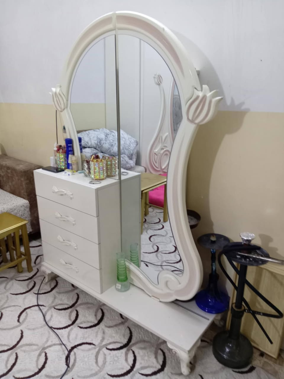 الغرفه كامل  داخل الموصل فقط  حل وشد ونقل السعر ٤٥٠ الف التواصل ع خاص المكان موصل بالايسر حي الميثاق


**إذا كنت صاحب هذا الإعلان وتريد حذفه لأي سبب، رجاءا أرسل رسالة إلى الدعم الفني**