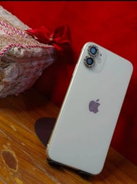 ايفون ١١ • ١٢٨ • بطارية ٦٩