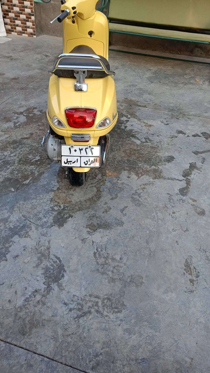 سلام عليكم دراجة للبيع الإيطالي مرقم اسمه فيسبا مديل 2023سعره 1800
مليون وثمانمئه رقم الهاتف *********** السماوة
