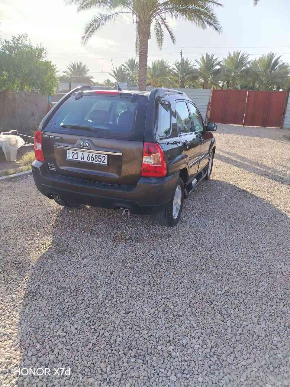 يالله السلام عليكم كيه سبورتج 2009 رقم سليمانيه انكليزي دولي تريد وكاله تريد مدور سياره مكفوله من ضربه مكفوله من تبديل طخه بسيطه باردات بيها سياره بيها مكان جراد تبخير جيلاتين مكينه كير حداديه تخم تاير تبريد تدفه سونار موجود الي يعجبه يشوفه يخابرني وسياره مناسبه بخدمة طيبن مكينه 2000 حساس خلفي شاشه أربعه دسك  جهاز موازنه سياره ع ابلاد حلوه ونضيفه ومناسبه مكان بابل القاسم رقم  ***********
***********
