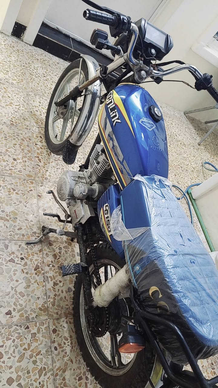 سلام عليكم دراجه يراني 2021 دراجه حلوه مكينه ناعمه لا تنقيص لا تبخير خير من الله كهرباءيات كله شخاله سعر 400وبيهامجال مكاني بغداد الحسينية راجديه رقم ***********هاذه بس وتساب
