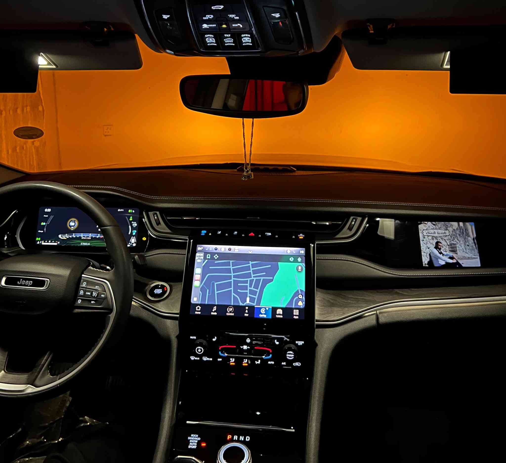 جيب كراند شيروكي موديل ٢٠٢٤
هايبرد و كهربائي و بنزين
كلين تايتل  دعامية ل دعامية بشرط
ماشيه ٥٤ الف مايل فول واحد على واحد
ل تواصل رقم موبايل ***********
