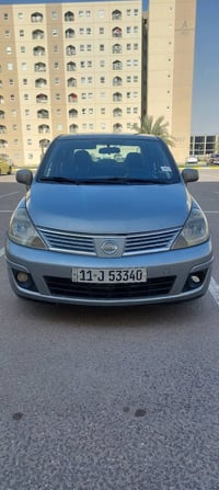 فيرسا اتوماتيك • ٢٠٠٩ • محرك ٢٠٠٠