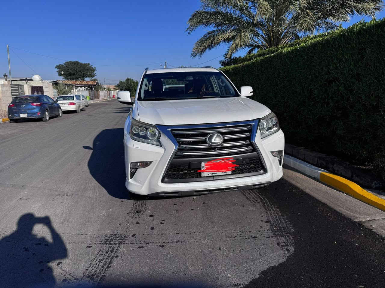 السلام عليكم اخوان
للبيع لكزز GX460 V8 موديل 2014

وارد : خليجي رقم بغداد

عداد : 148,500 KM

محرك و كير  وكهربائيات مكفول.

السيارة مكفولة من الصبغ والضربة فقط دعاميات مصبوغة

المواصفات : 

سياره داخل جوزي واسود 

جكات تصعد وتنزل السياره 

مري قلاب مع البك R

شاشات عدد 3 

رادار امامي + جانبي 

كشنات حار  +بارد + ثنين كراسي كهرباء الامامي + مقاعد الصف الثالث طوي كهرباء

كشن سايق خزن مموري 

اربع كامرات 360 درجه 

ستيرن كهرباء خزن + ستيرن تدفئ 

تشغيل عن بعد 

فتحه بل سقف بصمات عدد 2 

اعلى موصفات بال لكزز فول للاخير 1/1 

مكاني بغداد 

مكلف بالنشر ... صاحب السيارة تفاصيله اسفل 

Mohammed Ahmed Alzaidy 

رقم التلفون *********** 

سعر 35.000$ وبي مجال
