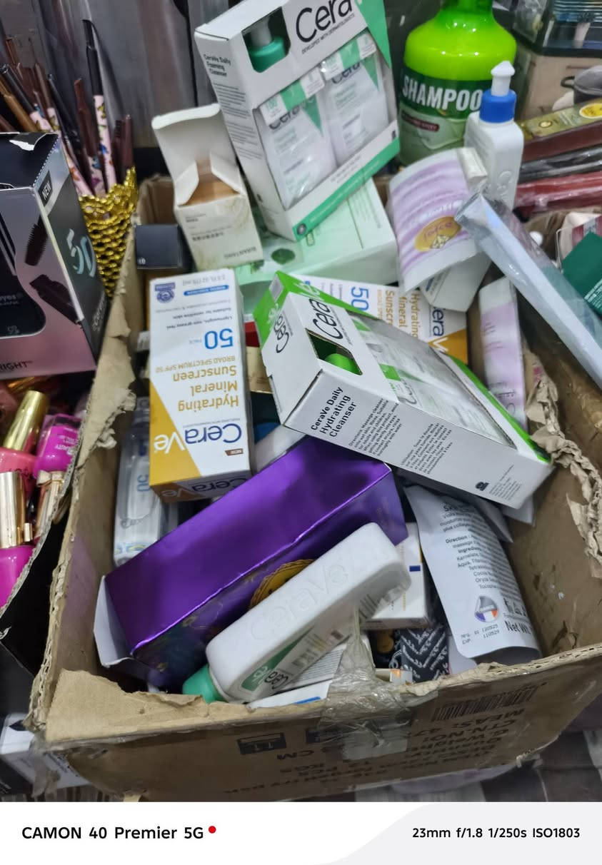 سلام عليكم👗👚👖 مواد تجميل باله جديد محل علاء وحيد بل حمزة الغربي سوق باله جديد يم دكتوره هدى يم صالون لمسات سيدات يم ماهر ابو لفرفوري محل علاء وحيد ***********
