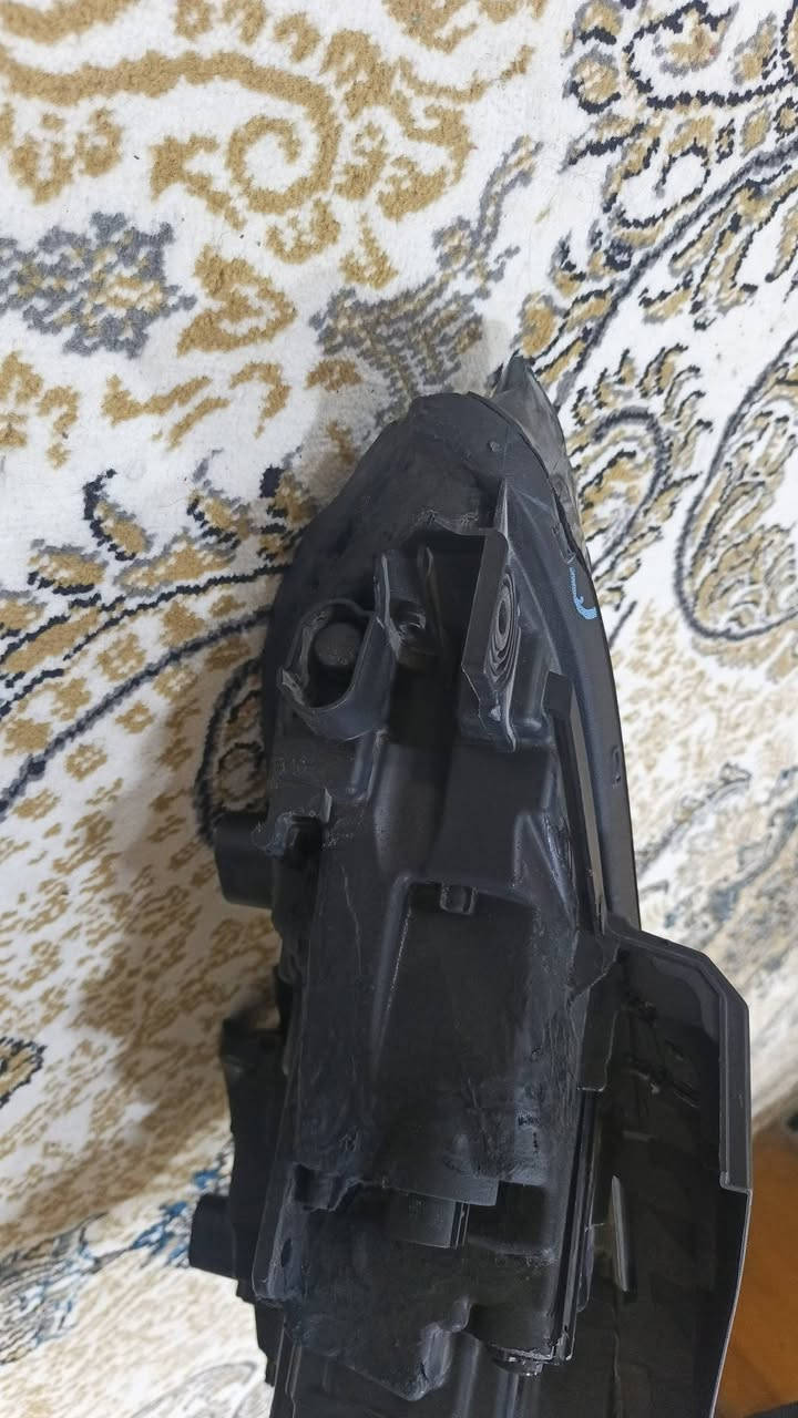 السلام عليكم لايت كي فايف ٢٥ امريكي ايمن بي فطر بالجامه خفيف وفطر بالخلف مصلح تصليح درجه اولى ب ٣ اوراق ***********
