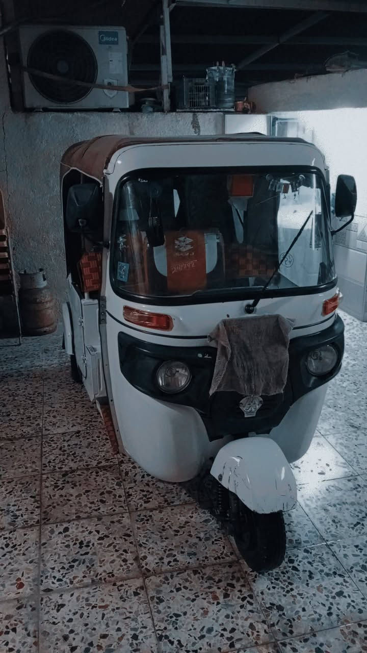 السلام عليكم للبيع او مراوس تكتك مديل 21 شهر 10 تكتك خير من الله كهربائيات كله شغاله محرك مكفول اكسل مكفول كشر مكفول بيه شويه خياس بل دوس بس وبيه ضربه سجينه زغيره بل جاملغ الخلي زغيره بس تكتك نضيفه بمعنه الكلامه دوشمه وسفاري جدد وامسجل كله لون واحد تكتك خير من الله نكره سلف كله كامله رقم وسنويه رقم بغداد انكليزي لوحات ثنين تخم تاير جديد سبير جديد كله جديده الله شاهد...السعر 9وربع وبيه مجال بسيط عنواني الدوره ابو دشير هاتف ***********وبي واتساب واني خادم
