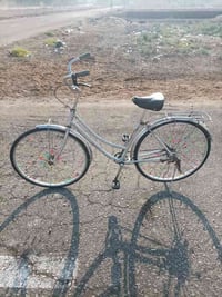 بايسكل للبيع نضافه كدام عينك وحلى من الي بصوره السعر 60 الف بي مجال قل...