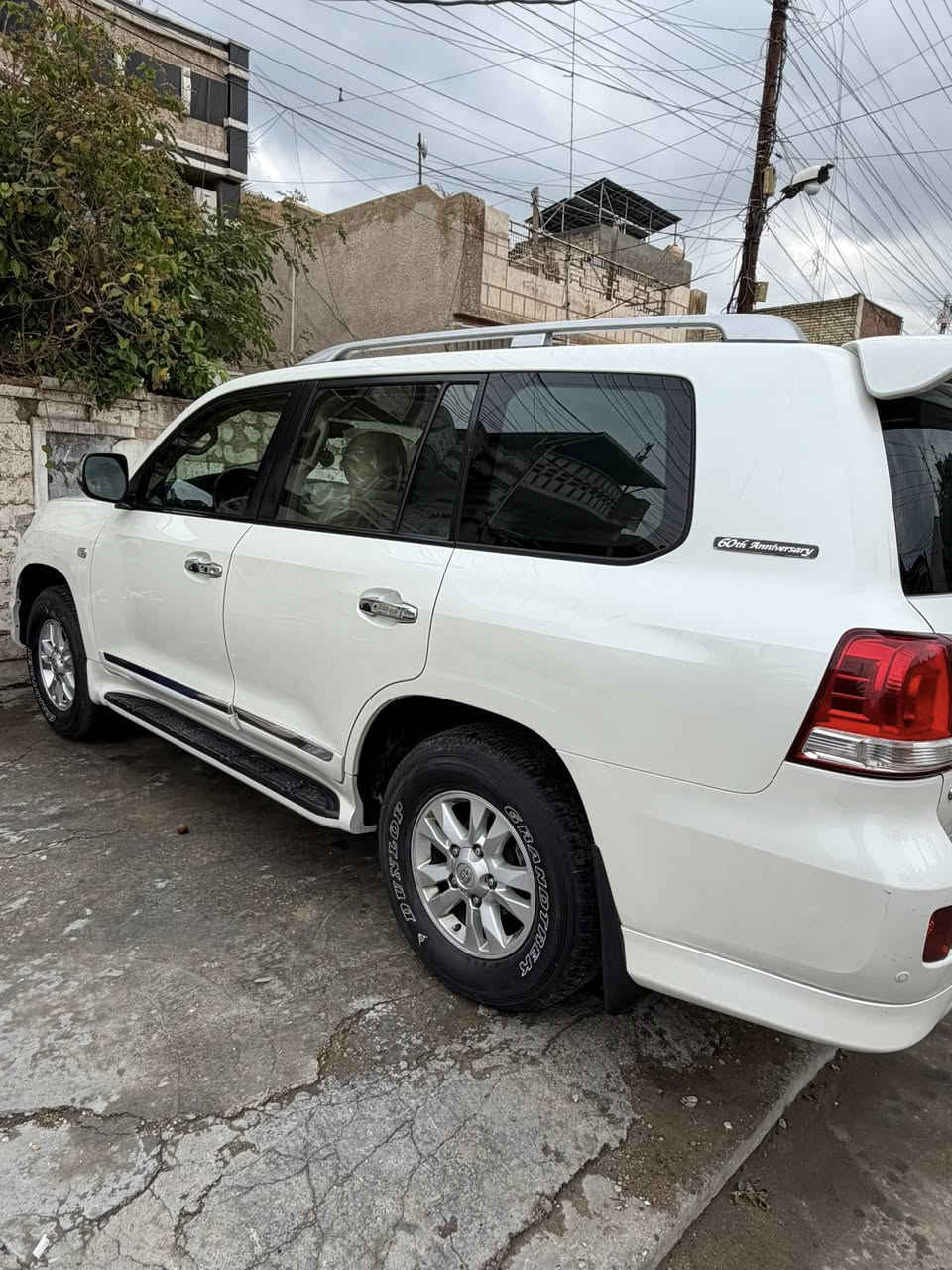 لانكروز 2011للبيع 
للستفسار ***********
السعر 32$وبي مجال بسيط
