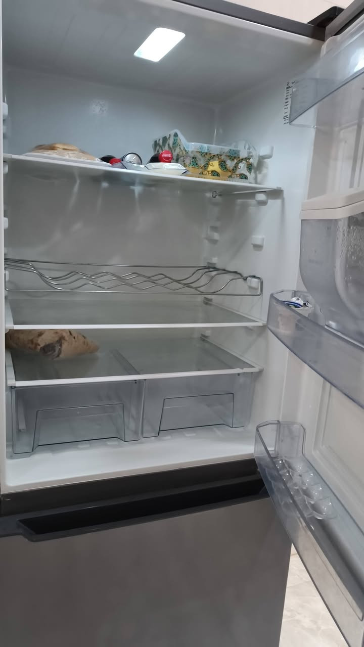 السلام عليكم ثلاجة للبيع استخدام شهر واحد جديده بعدها ماخذتها ب650 اريدها ب550 وبيها مجال بسيط العنوان المحمودية


**إذا كنت صاحب هذا الإعلان وتريد حذفه لأي سبب، رجاءا أرسل رسالة إلى الدعم الفني**