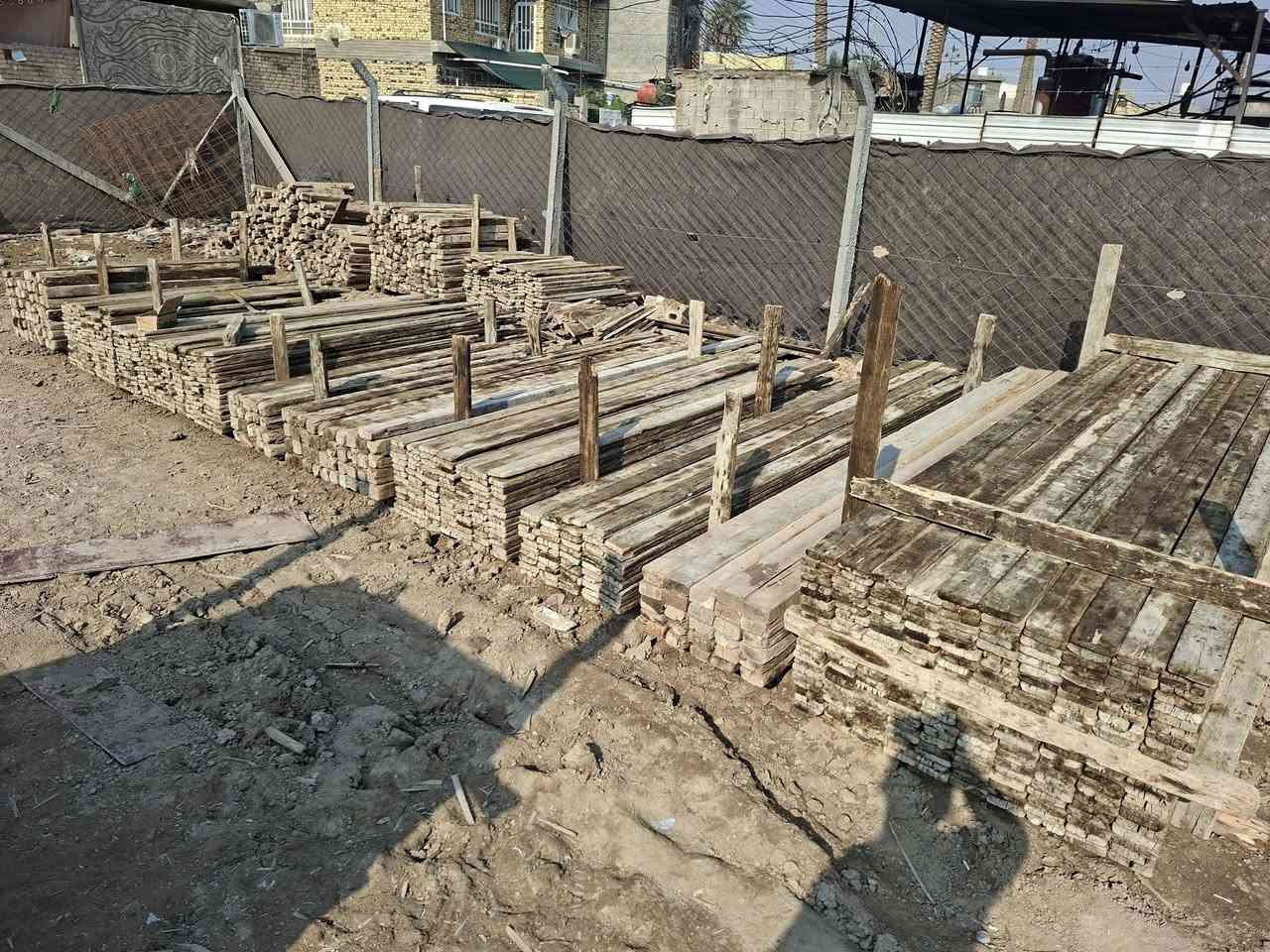 قالب خشب للبيع ٩ مكعبات روسي نضيف 
عنوان حلة مركز للأستفسار ***********
