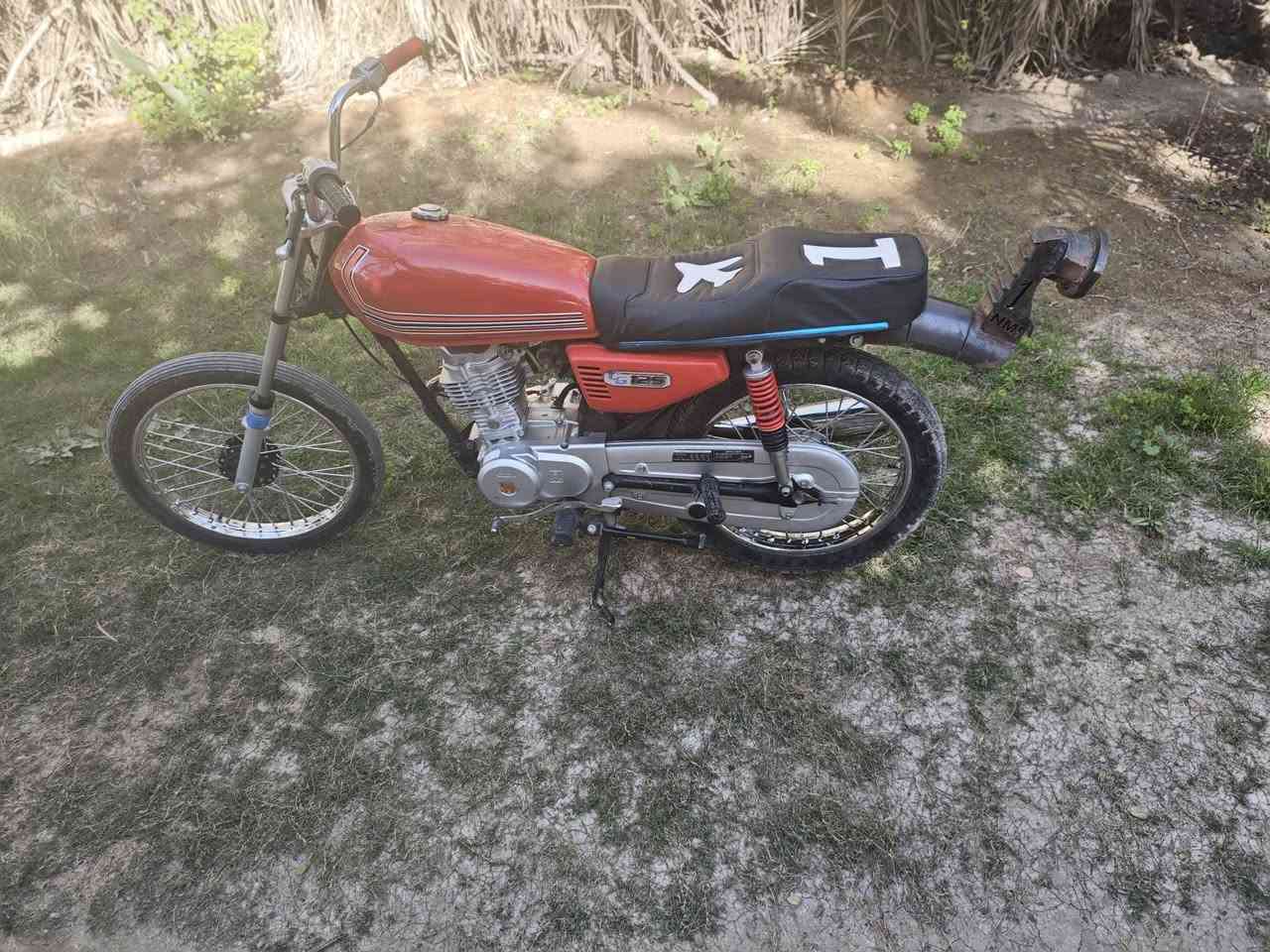 السلام عليكم للبيع نامه شلامجه ( تعمير) اوراق أصولي ( 2026 ) الدراجه مكفولة كفاله عامه السعر خاص مكاني حله  السده الهندية منطقت المهناويه قريه خمسه تواصل رقمي ***********
