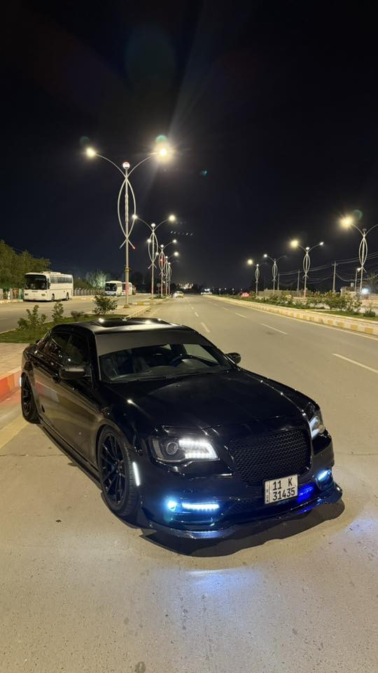 تم تنزيل السعر بسبب الوعود الكاذبة والسعر جدا مناسب 
ارخص اوباما هيمي بالعراق بالنسبة لغراضها وتزويدها واتحدى العراق كله بهيج سعر

#بسعر_مناسب_جداً ‼️
كرايسلـر ( هـيمي / Hemi )🌀✈️
الموديل: [ 2020 ]
المحرك: [ V8 / 5.7 ] 🔥
الگير: [ أوتوماتيك ]
الممشى: [ 88 الف ميل ]
اللون : [ أاسود - مميز ]
تبديل جاملغ وبنيد اصليات وجاملغ وبنيد مقسمات وبيها صبغ بسيط بهلال الجاملغ الخلفي شبر
لـــــمـــواصــفـــــات ]

- بانوراما 
- بصمة تشغيل + تشغيل عن بعد 
- شاشة كبيرة 
- كار بلي + كاميرا 
- سستم سماعات 
- مقاعد جلد 
- مقاعد كهربائية 
- مقاعد تدفئة 
- والسيارة بعد بيها هواية مواصفات 

[ الاضـــــــافــــــاات ]
 
- منظومة جكات S3 بعدها بالضمان 
- فجوج بريك 6 بستم مالـ هيلكات + الاسطاب اكسل
- اكزوزت كامـل SRT ( 400$ )
- دركـة كاربون ڤايبـر 
- شوتـة رياضية ( 300$ )
- زعانف كاربون ڤابيـر 
- سستم داخل كاربون ڤابيـر 
- دفيووزر LED كاربون ڤايبـر 
- لحية امامية كاربون ڤابيـر 
 
الموقع: [ النـاصرية ]
السعر.         235 وبيها مجال للشراي
للتواصل واتس اب او اتصال : [ *********** ]
