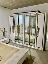 غرفة نوم • ٨ قطع • كالجديد