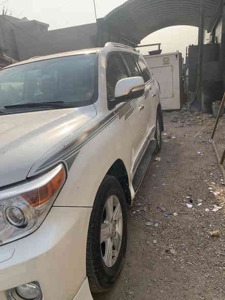 سلام عليكم لاندكروزر 13  رقم أربيل بسمي صبغ حزام مكينه كير حداديه جدد تخم تاير باتري جديد سعر 3دافتر وبيه مجال استفسار ***********
