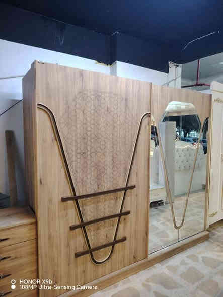 غرفة نوم تركية ماركه نفرين 7 قطع نظيفه جدا  خشب ثقيل  السعر 730 الف 
 مع #شد #ونقل #مجاني 🚘🚘.العنوان: موصل، حي البكر، قرب شركة كيا،مقابيل سنتر الابداع 🗾🗾. معرض دار الأثاث التركيه
 للتواصل ☎️☎️ #كورك***********  #كورك***********  #اسيا*********** pp
