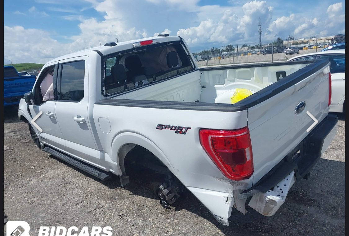 موديل 2023 هايبرد   سعرها 31 الف دولار


**إذا كنت صاحب هذا الإعلان وتريد حذفه لأي سبب، رجاءا أرسل رسالة إلى الدعم الفني**