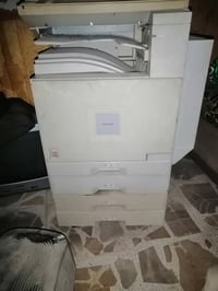 للبيع ماكينة تصوير Ricoh أصلية ماكينة تصوير بحالة جيدة، مناسبة للمكاتب...