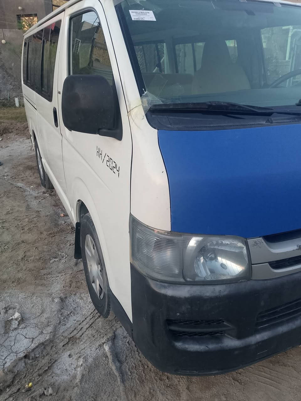 سلام عليكم هايس 2009 للبيع جاهزه كير محرك اكسن حداديه دوشمه جاهزه محرك كاز تحويل ثاني يوم ت***********
