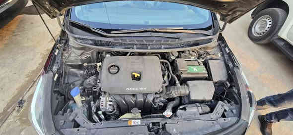 للبيع كيا فورتي 2017وارد امريكي جديده سياره كله جديد شاده داخل جديد محرك جديد وكير جديد وتخم تاير جديد كله اصلي شركه مشدودلها السيارة حادثها من امريكه صندوك خلفي بدون ايرباك ولا اي شي  نفسه مصلح ومصبوغ وهنا نطخ بيها البنيد بدلته لون  وصار بيها بارد بلباب خلف الصدر موضح بلصور رقم اربيل جديد بسمي هزة جديدة  سنوية جديدة السياره ماشيه 80الف السعر 125وبيها مجال بسيط  مكانها بغداد العامرية
***********
***********
