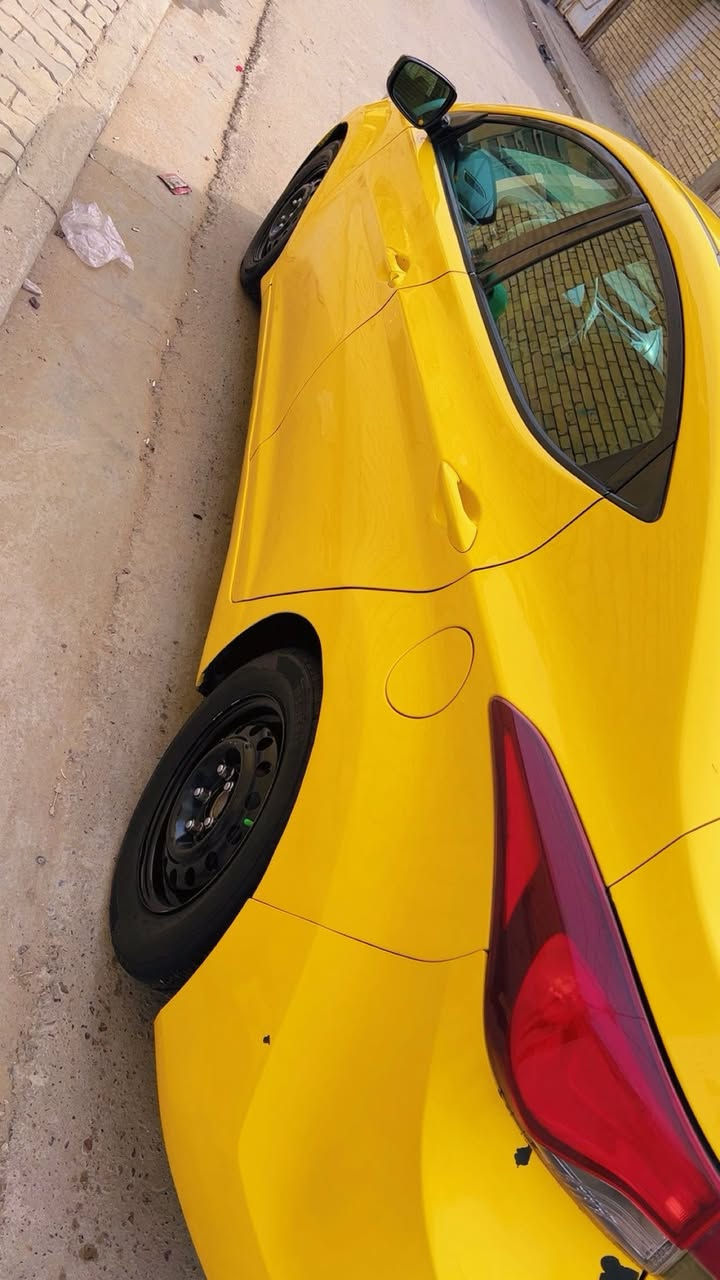 السلام عليكم الانترا مديل ١١ وارد امريكي 
فول مواصفات فتحه وبصمه وتحكمات ستيرن واشاير بل مري وبعد بيه مواصفات حادثه جاملغ امامي نفسه معمر السياره كله  كفاله ليبل واحد لا تبديل ولا كص ولا عيب شرعي بيه طخطخات مال تكسي فقط 
السياره مصبوغه  جديد قبل شهر وبعده ما مبولشه نقصه بس بوليش 
جاهزه ع اخر حبابه 
تخم تاير جديد صدر جديد
قاعده فيتم بم جديده
تبريد ثلج 
مدوشمه عام تنته ورضيه 
كير جديد مال حاويه عدي الوصل
مكينه مكفوله لا تنقيص ولا تبخير خير من الله 
مصفره هيئه وغرامات تاخذ صافي هزه جديده بسمي السياره تحويل مباشر شرط
السعر 100 وبيه مجال 
مكاني بغداد الكماليه 
هاذ رقمي  ***********
