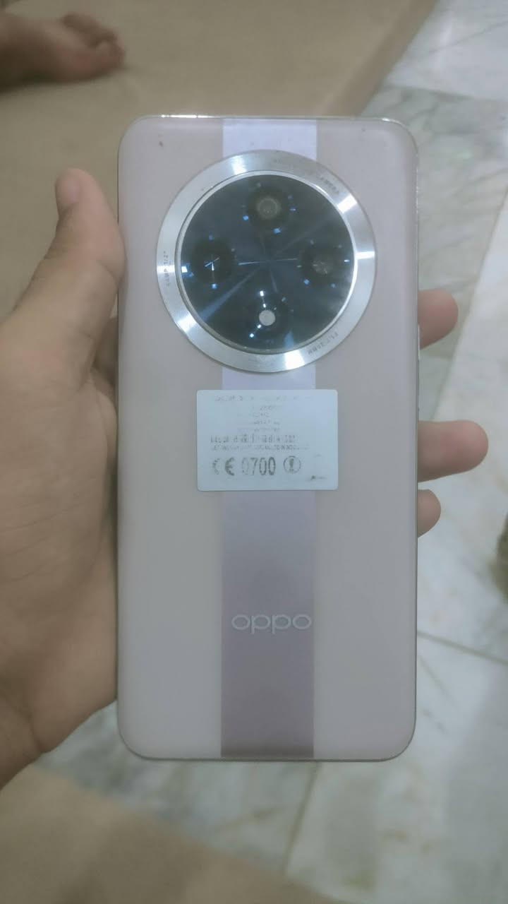 الذاكره 128 سعر 125 المكان نجف كوفه ***********
