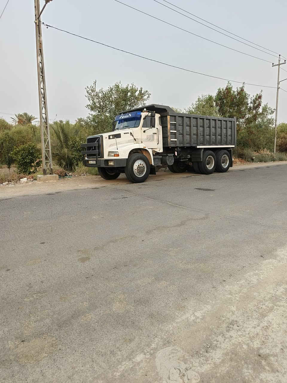 سلام عليكم فالفو للبيع موديل ١٩٩١  للستفسار   ***********
