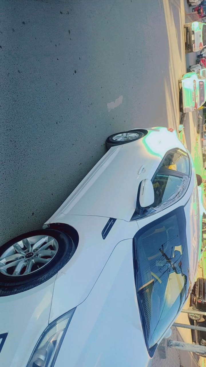 اوبتيما موديل 2016
شكل 2015
 خليجية مكينة 2000 دوش
 سيارة مرتبة ونظيفة كلش تحويل ثاني يوم
 بيها بس( بنيد معجون وصبغ )وباقي القطع كفالة
مكانها بغداد الدورة 
 السعر 140 وبيها مجال بسيط 
رقم صاحب السيارة ‭0770 620 1050‬
