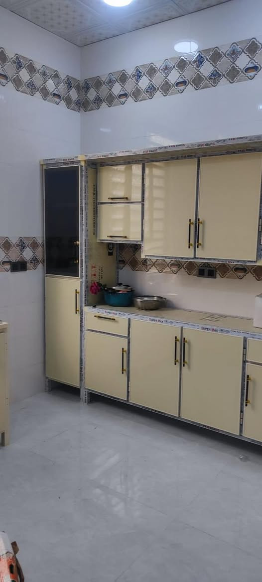 ياالله دار للبيع. زراعي بدايه المنصوريه100 متر بناء جديد غرفه وستقبال وصاله ومطبخ صحيات داخليه وخارجيه طابق واحد جاهز السعر63 ☎️ ***********👇🏿 https://chat.whatsapp.com/KVpuMLOpbIl9FN1GojVORg
