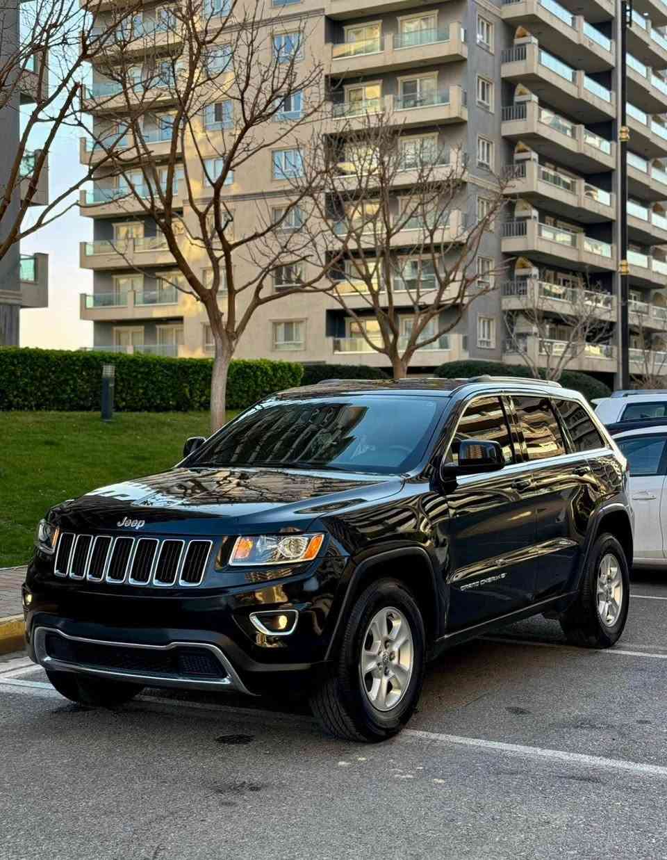 ✅ بۆ فرۆشتن و گۆڕینەوە ✅
جێپ لاریدۆ مودێل ٢٠١٦ کلین تایتڵ دەبڵ ئەکسل 
سەیارەکە دەعامی بۆ دەعامی بێ بۆیاخ و بێ پارچە گۆڕین 
مواسەفاتی بەسمە - گێچ ئەلیکترۆنی - دەرگا بەسمە - لایت و بەگ لایت لید - تەحدید سورعە - سوکان ڤۆلێۆم - نیزامی ئیکۆ - شەفتی سەر سوکان - تەبرید مەرکەزی - ناو لید - 
لایت عەدەسە و بلاجکتۆر 
سەیارەکە دەبڵ ئەکسلە و بێ دەعم و بێ لێدراوی دەعامی بۆ دەعامی بەشەرت 
ڕەقەم و سەنەوی تازەیە 
شوێن سلێمانی 
0771 971 3015 السليمانية, العراق
