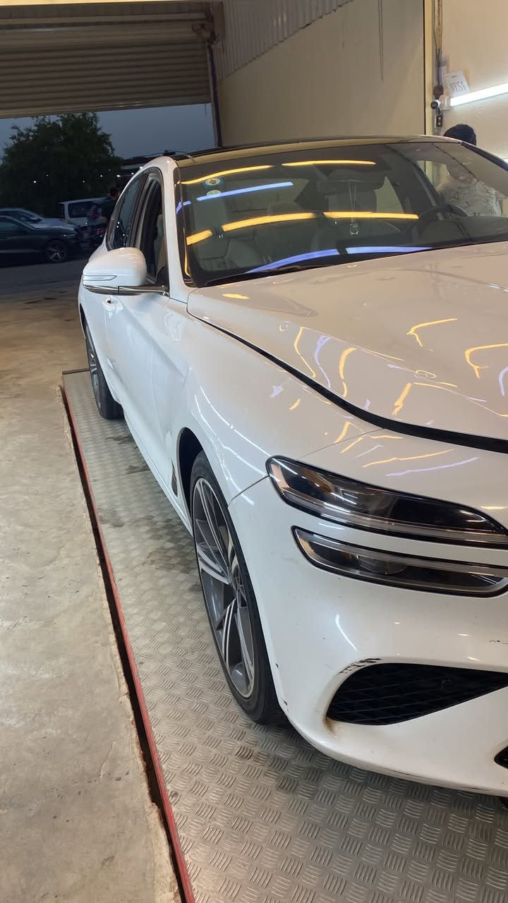 جنيسيس g70. 2025
‏Genesis G70 2025

منشأ كوري – وارد أمريكي 

ممشى 15,000ميل فقط

⸻

⚙️ المواصفات:

• داخلية جلد بيج فاخر

• كراسي كهربائية أمامية مع تبريد قطعتين

• مرايات شفط ترحيبية

• تشغيل بالبصمة + عن بُعد

• كاميرات 360 درجة بنظام كشف محيطي أثناء الاصطفاف

• حساسات أمامية – خلفية – جانبية

• نظام النقطة العمياء + تحذير مغادرة المسار

• نظام المساعدة على القيادة الذاتية

• نظام المساعدة في تجنب الاصطدام الأمامي (رادار)

• تثبيت سرعة تكيّفي – Auto Hold – 5 أوضاع قيادة

(سبورت – سبورت بلس – أيكو – سمارت – مخصص)

• مصابيح أمامية LED Auto High Beam

• شاشة وسطية قياس 12.3 إنش

• نظام صوت Lexicon – 15 سماعة

• محرك 2.5 لتر تيربو – 4 سلندر

• حالة السيارة: حادث كما موضّح بالصور

•بدون حادث ولا صبغ فقط حالوب 

⸻

مكان السيارة ميسان العمارة

السعر: 210 ورقة 

للتواصل والاستفسار 

اتصال أو واتساب: ***********
