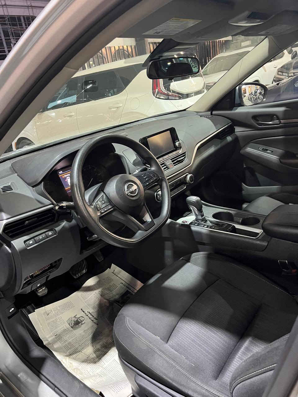 نيسان سنترا 2024 s اسود
مواصفاتها معروفة
محرك 2000
رقم اربيل تحويل ثاني يوم
بجم كبس
ضررها موضح بلصور جاملخ الخلفي معدل حار
والباب الخلفي مبدل نفس اللون
السيارة ماشية 50km
السعر 148 وبيها مجال بسيط
***********
