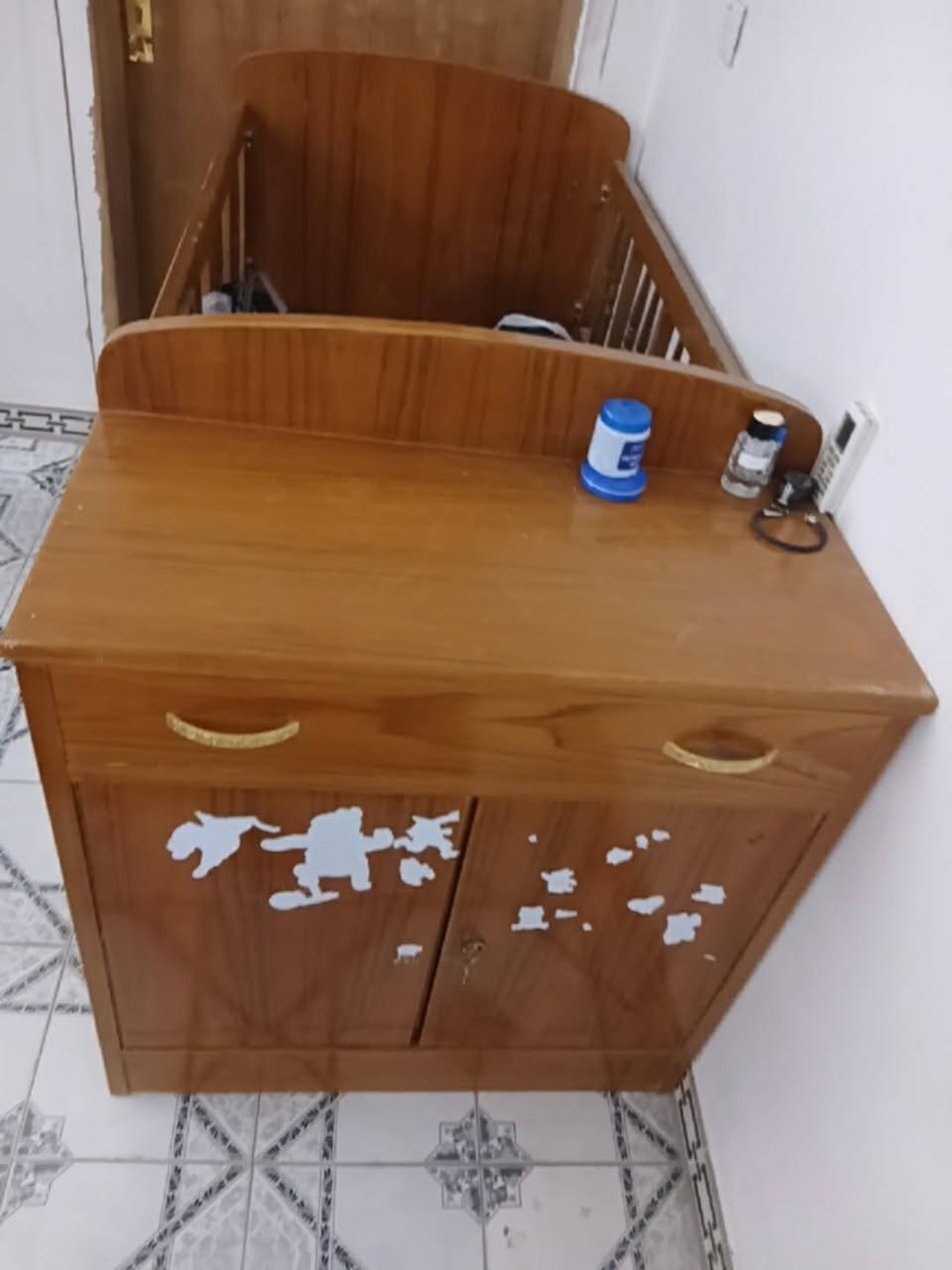 للبيع  جربايه اطفال خشب توصى مع محلق ومجر سعرا ٧٠
وبايسكل بناتي اخو الجديد ٣٥


**إذا كنت صاحب هذا الإعلان وتريد حذفه لأي سبب، رجاءا أرسل رسالة إلى الدعم الفني**