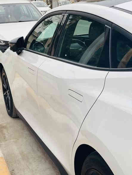 السلام عليكم...
شانجان يوني في 2024 خليجي 
سيارة بأسمي رقم بغداد تحويل ثاني يوم
ماشية54 الف نظيفة جدا
مواصفات الفول
محرك 1500 تيربو مع كير DCT دبل كلج 7 نمرة
ترايها زيرو
سيرفسها كلة بالشركة 
بانوراما
بصمة  
تشغيل عن بعد
يدات شفط
مري شفط + هيتر + اشاير
جنطة كهرباء
كشنات ال 2 كهرباء
داخل جلد
كشنات تبريد
شاحن لاسلكي
ثلاجة 
4 وضعيات قيادة
تحكم بوضعية مود الاستيرن
شفتات ستيرن 
انارة داخلية متغيرة
كاميرات 360 درجة مع خاصية DVR تصوير دائم أثناء اطفاء السيارة
حساسات 360 درجة
اوتو هولد 
ترحيب اثناء الاقتراب
فتح الجنطة عند الاقتراب جنطة لمس كهرباء الفتح وبالعكس 
 رادار امامي مانع تصادم + تحديد مسار + مثبت كروس 
كزوز بلادي رياضي  
اربع جام اوتو عند غلق السيارة تنغلق 4 جام + بانوراما والعكس كذلك
تخم تاير جديد 
السياره مكفولة عداها بيها شخط بالدعامية مبين بالصور ورصعة بالباب الخلفي اقل السانتيم 
بغداد الكرخ ١٤ رمضان 
رايدها 170قابل للتفاوض للشراي 
***********واتساب 
اواتصال
