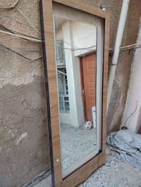 مرايا • كرسي • حي القاهره