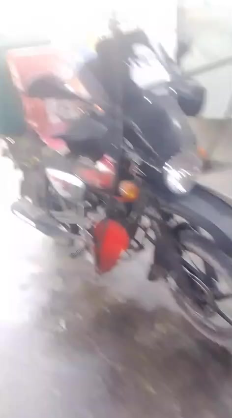 السلام عليكم من رخصت صاحب الكروب المحترم سقيفه للبيع ترهم ع جميع الدراجات الكير وطريقت شدها كلش سهله وحلوه *********** انتصل وادلل
