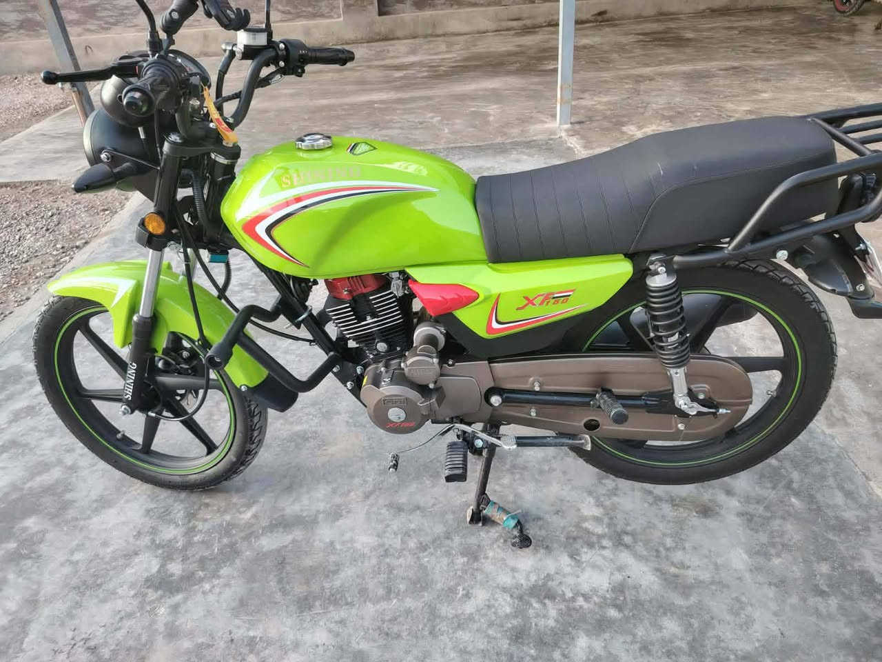 يالله دراجه شاينك مسجل سنويه للبيع ما صار شهرين من شاده  السعرمليون600وبي مجال  محرك ما ممدود عليه صبانه المكان الرمادي جزيره البذياب هاذ رقمي للتواصل ***********مو شراي لا تعبني ولا اتعبك
