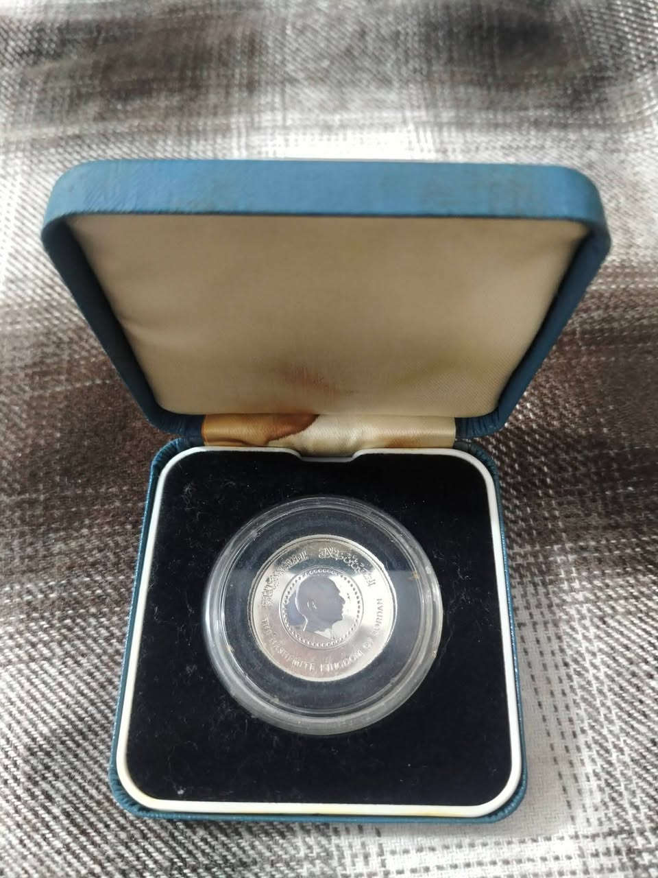 فضه  15 غرام  العيار 925
بل علبه الاصليه 
مزاد يبدأ $ نهاية المزاد 10مساءا توصل كل العراق فقط


**إذا كنت صاحب هذا الإعلان وتريد حذفه لأي سبب، رجاءا أرسل رسالة إلى الدعم الفني**