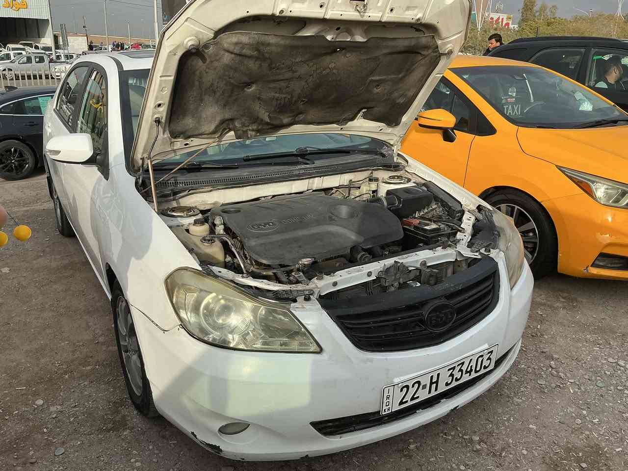 سياره بي وأي دي 2014 سياره كير محرك بل شرط ضرر قطعتين صبغ السعر 55 وبي مجال سياره كلش حلوه الاستفسار او مراسله على واتساب ***********
