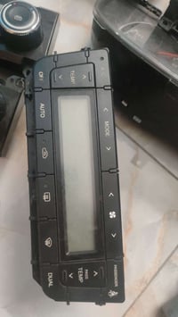 C8 • قطع غيار • سيارات