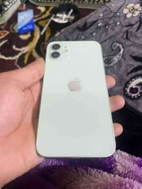 آيفون 12 عادي   ذاكرة 64  بطارية 80🔋  تك سيم   نموذج M  نظافة الجهاز 9...