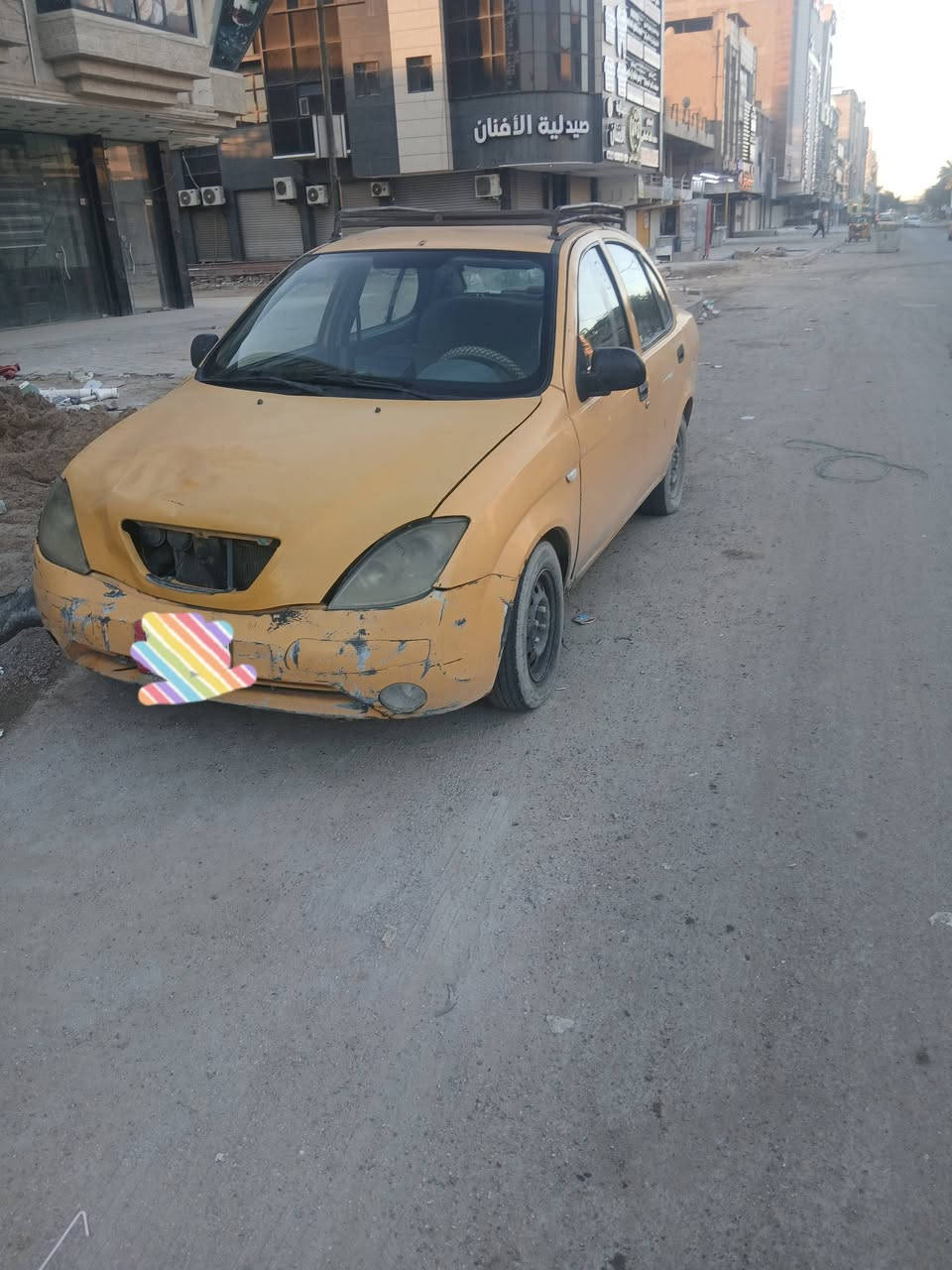 سلام عليكم. سيارةطيبة موديل 2015. سنوية نهايت سنة تصقط.  ما تعبك ولة تعبني سيارة مال عدة مال شركة.  يمكن صارلهة. 3 سنين ممقسولة.    مكينة كايمة.  صدرهة تعبان.  كفلك بس تحويل.  تجي تاخذ مني بس سنوية.     بس سيارة تشتغل وتمشيك.  سعرهة 25 وبيهة مجال.  (***********)
