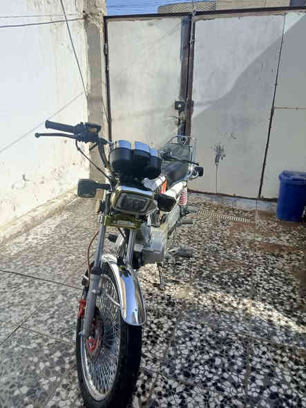 اربعه گير نامه مديل 24 وكيلها العارضي الدراجه نظيفه استخدام قليل رايدها ب 800
***********
