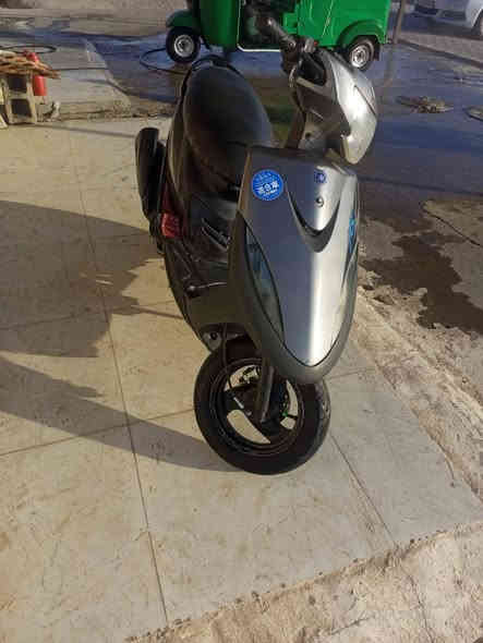 السلام عليكم
دراجه  ماكس عدله  ((للبيع)) 
الدراجه خير من الله مكينه  خرسه 
 الدراجه  كلشي  مناقصها عليها (( تزويدات حفيفه 
صالنصه  fm  +دوسات  رياضي + قايش رياضي + خرز  رياضي ميلوسي )) 
ختم  واحد كفرات ومكينه والمازدات 
 نكره سلف + نكره  هندر  
 دهن  اميزويل +  بانزين  محسن 
السعر  صدمه  على دراجه بلاديه بس ((650)) وبيها  مجال 
للإستفسار فقط واتساب عله هاذه الرقم ***********
